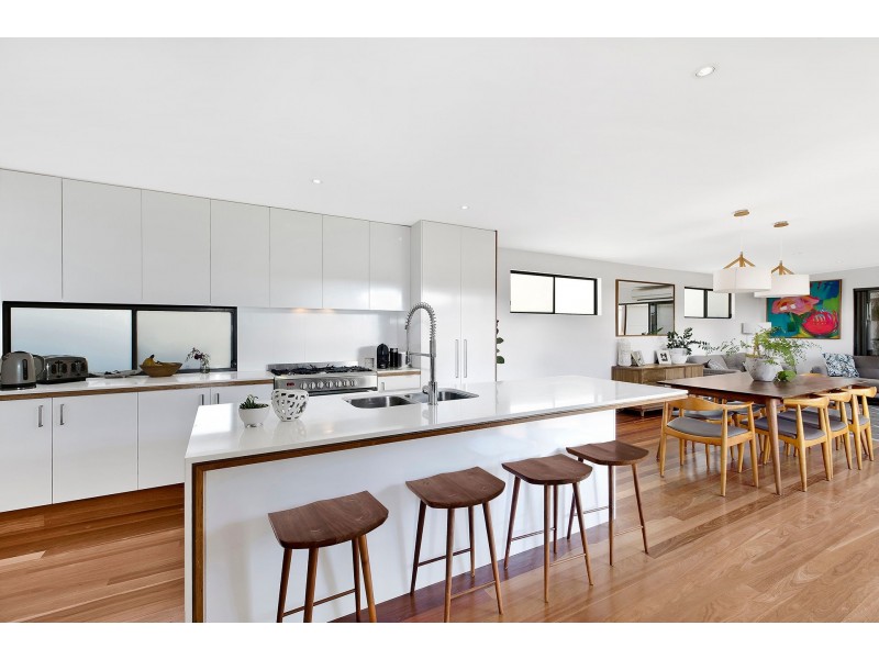 48 Sabrina Avenue, Bateau Bay NSW 2261