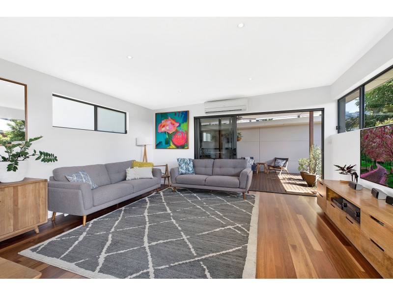 48 Sabrina Avenue, Bateau Bay NSW 2261