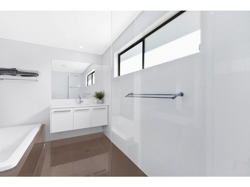 48 Sabrina Avenue, Bateau Bay NSW 2261