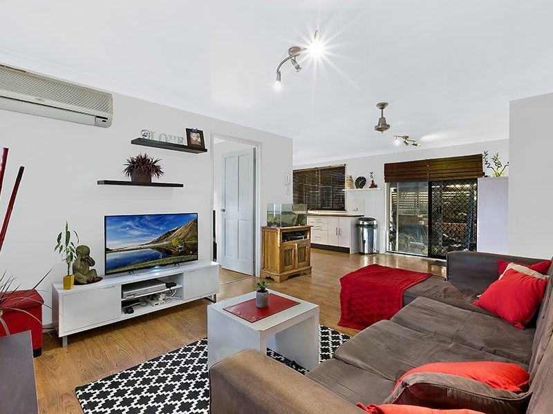 16 Cynthia Street, Bateau Bay NSW 2261