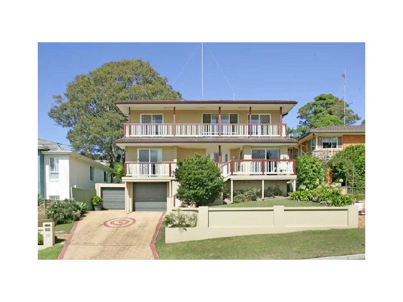 10 Mermaid Drive, Bateau Bay NSW 2261