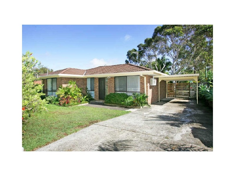 19 Cynthia Street, Bateau Bay NSW 2261