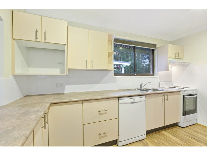 23 Blenheim Avenue, Berkeley Vale NSW 2261