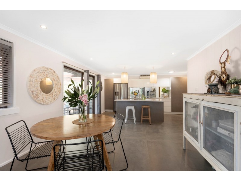 3 Redgum Close, Bateau Bay NSW 2261