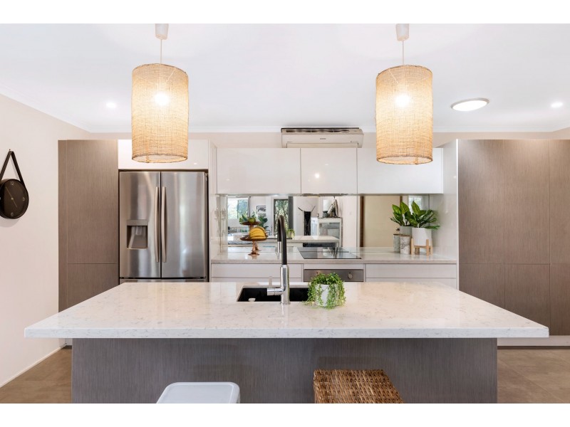 3 Redgum Close, Bateau Bay NSW 2261