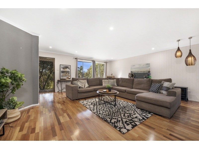 3 Redgum Close, Bateau Bay NSW 2261