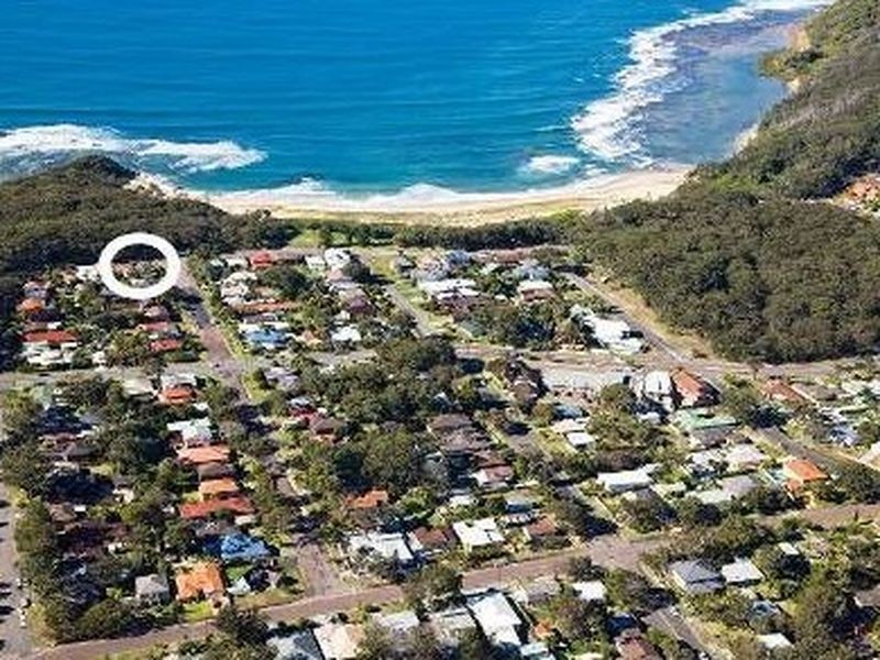13 Reserve Drive, Bateau Bay NSW 2261