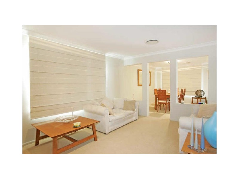 2 Bataan Cct, Bateau Bay NSW 2261