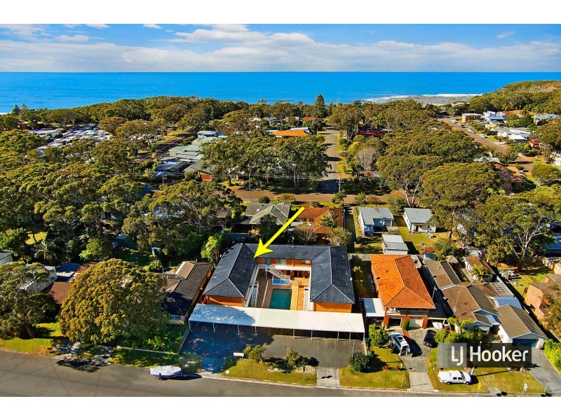 8/10-12 Bias Avenue, Bateau Bay NSW 2261