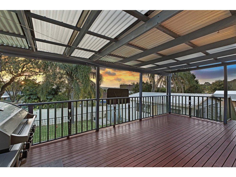 40 Premier Way, Bateau Bay NSW 2261