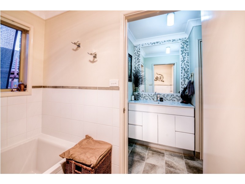 155 Rotherham Street, Bateau Bay NSW 2261