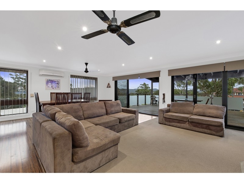 13 Parklands Close, Bateau Bay NSW 2261
