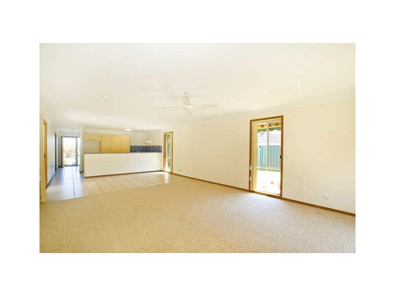 5 Belshaw Pl, Bateau Bay NSW 2261