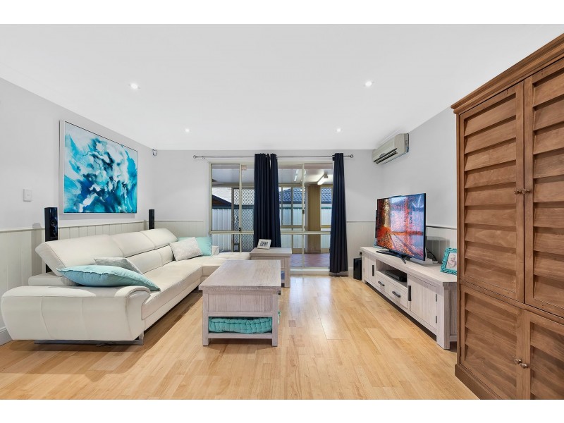 30 MacIntyre Street, Bateau Bay NSW 2261
