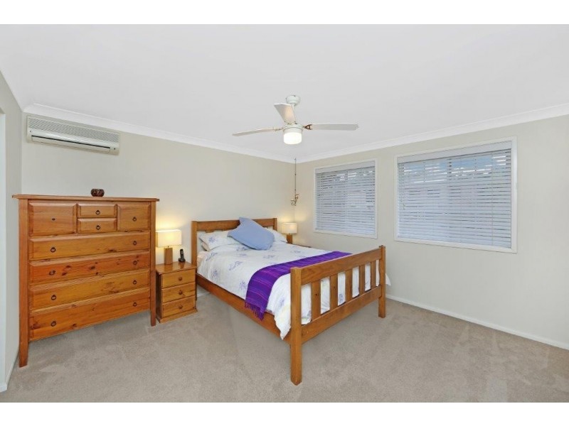 18 Bataan Cct, Bateau Bay NSW 2261