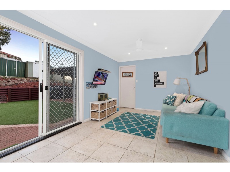 220 Cresthaven Avenue, Bateau Bay NSW 2261