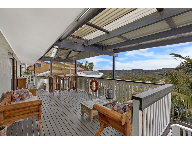 8 Yumbool Close, Forresters Beach NSW 2260