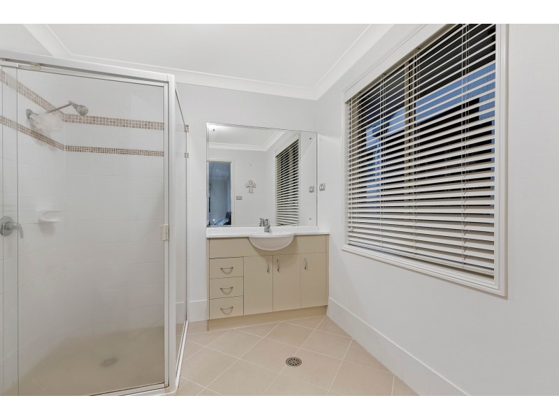 12 Burrawong Street, Bateau Bay NSW 2261