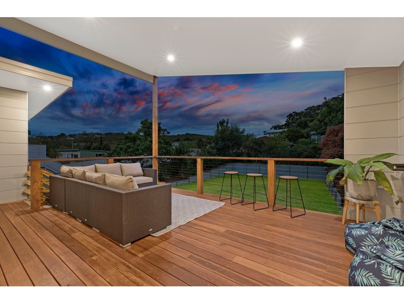 9 Poplars Avenue, Bateau Bay NSW 2261