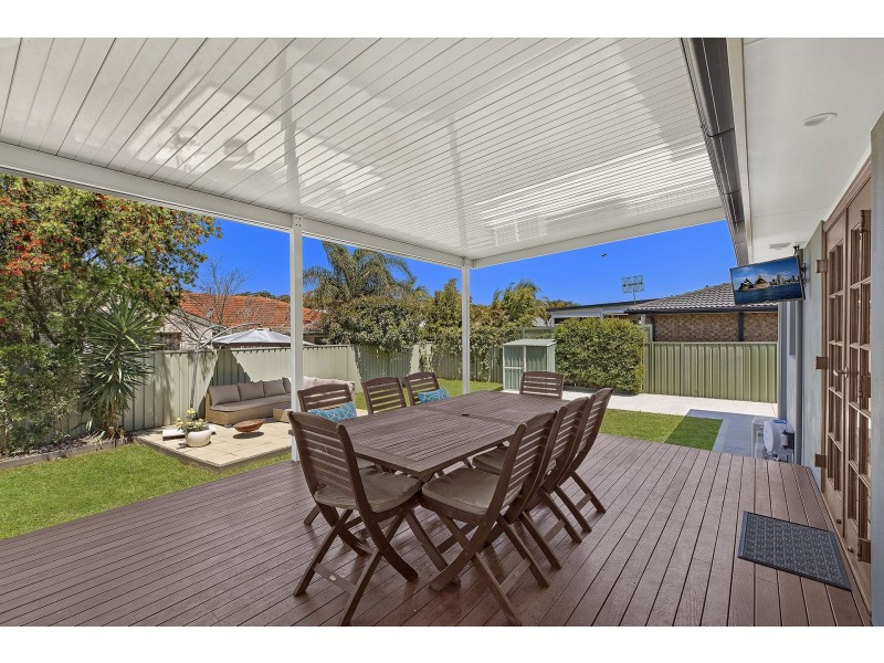 27 Sierra Avenue, Bateau Bay NSW 2261