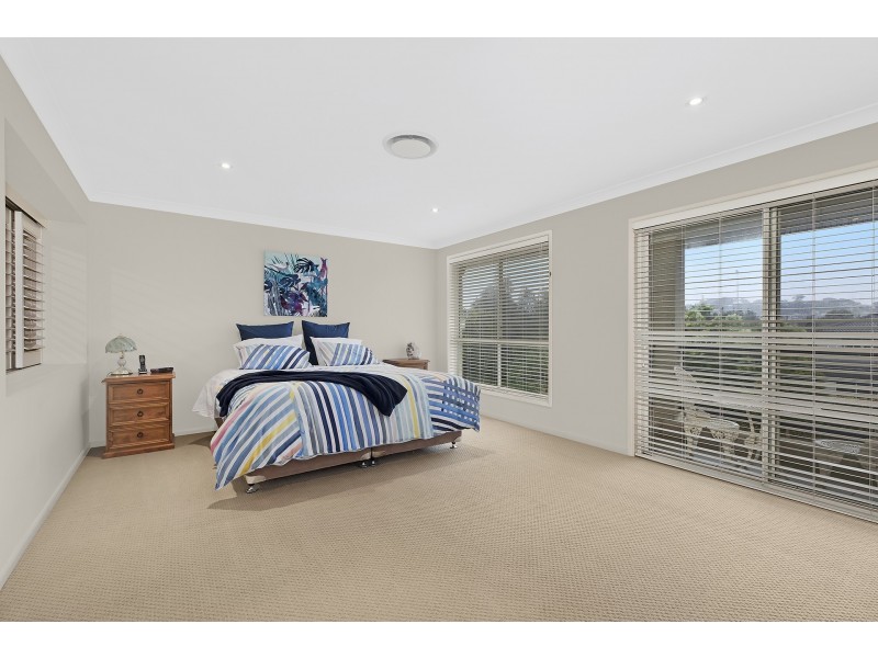 3 Bataan Cct, Bateau Bay NSW 2261