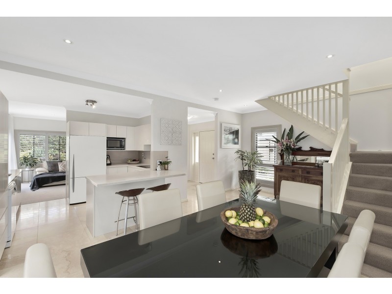 1/24 Poplars Avenue, Bateau Bay NSW 2261