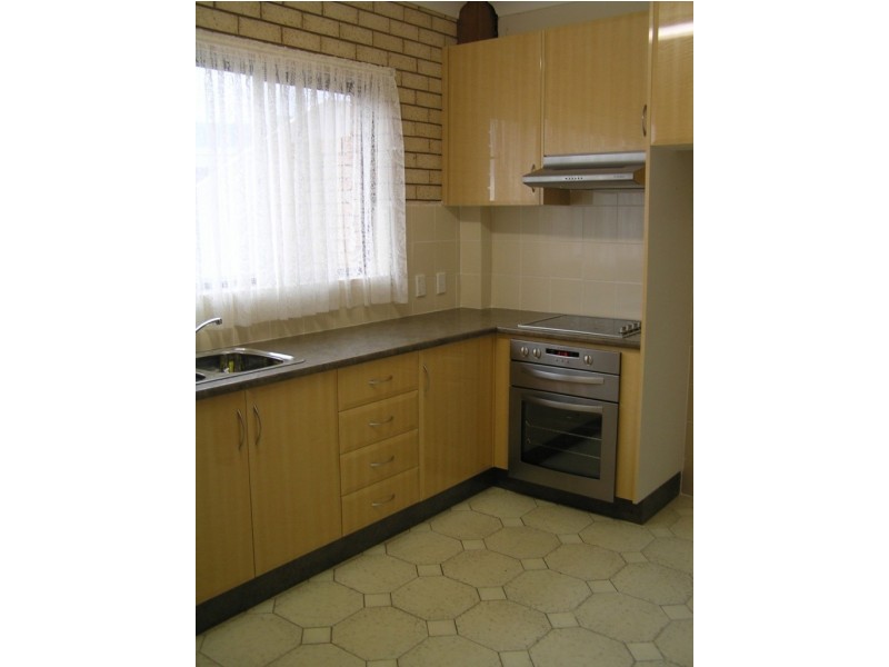 2/105′a’ Bateau Bay Road, Bateau Bay NSW 2261