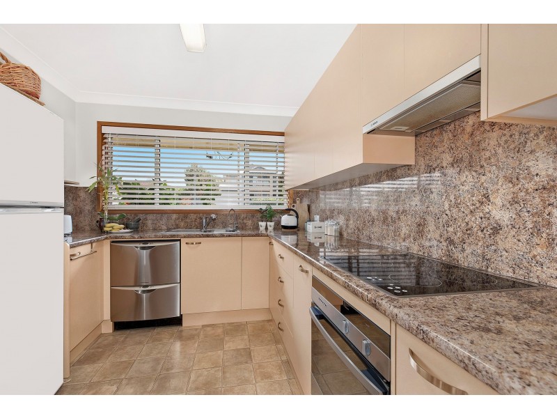 6/7-9 Karooah Ave, Blue Bay NSW 2261