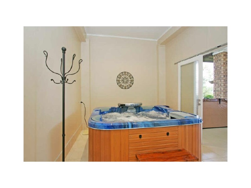 Bateau Bay NSW 2261