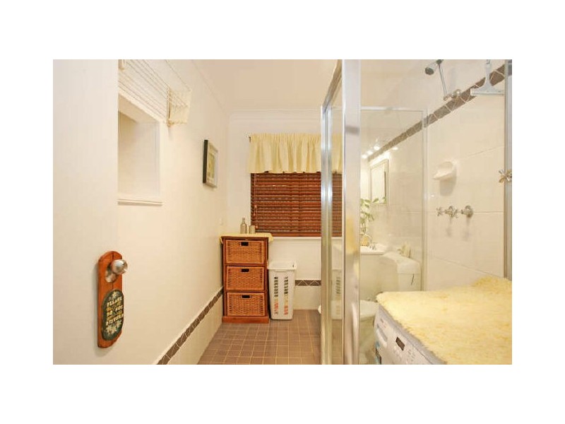 Bateau Bay NSW 2261