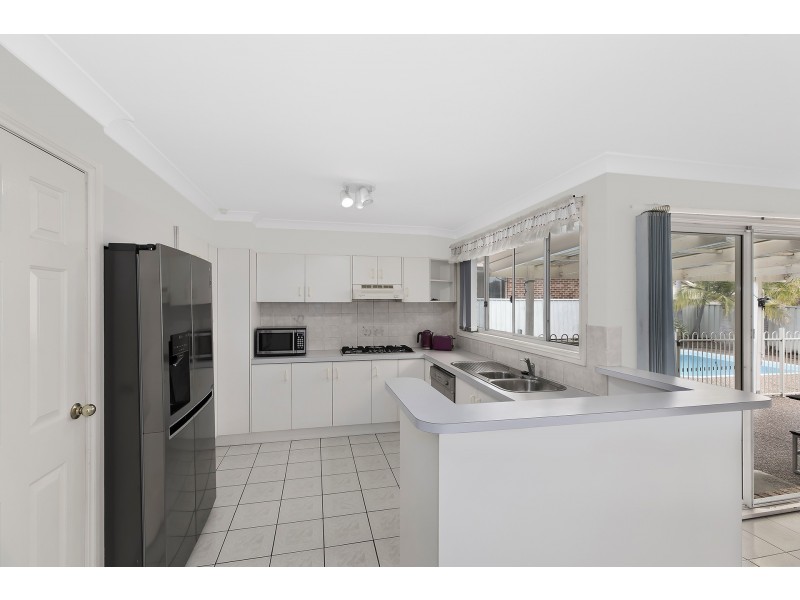 1 Sirius Avenue, Bateau Bay NSW 2261