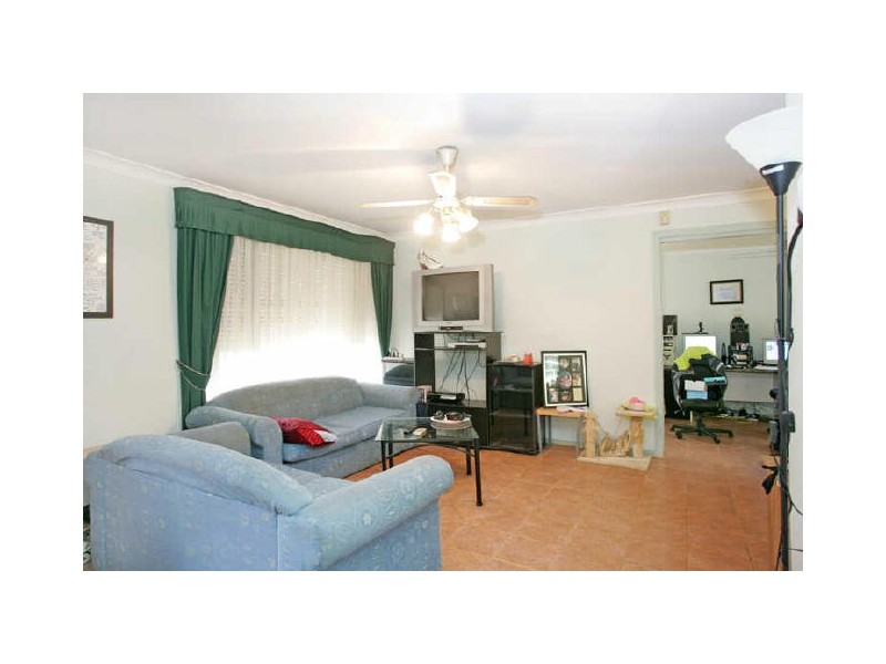 25 Rotherham St, Bateau Bay NSW 2261
