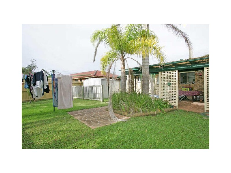25 Rotherham St, Bateau Bay NSW 2261