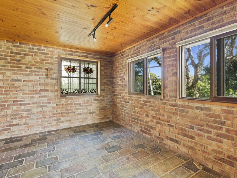 18 Lavinia Street, Forresters Beach NSW 2260