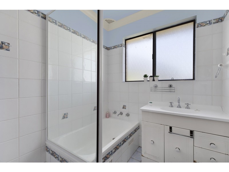 2 Glenbrook Street, Long Jetty NSW 2261