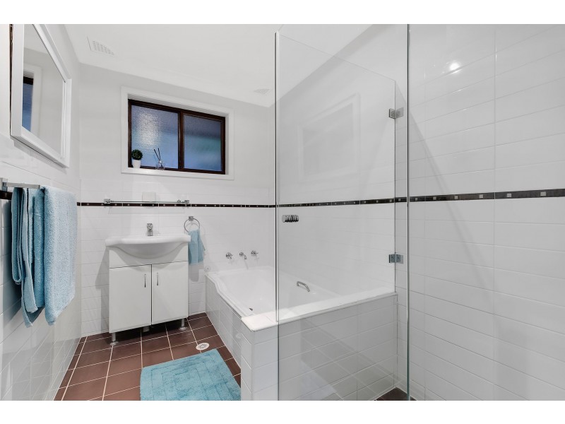 24 Berne Street, Bateau Bay NSW 2261