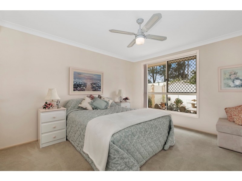 24 MacIntyre Street, Bateau Bay NSW 2261