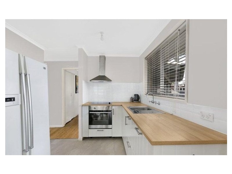 2 Monroe Place, Watanobbi NSW 2259