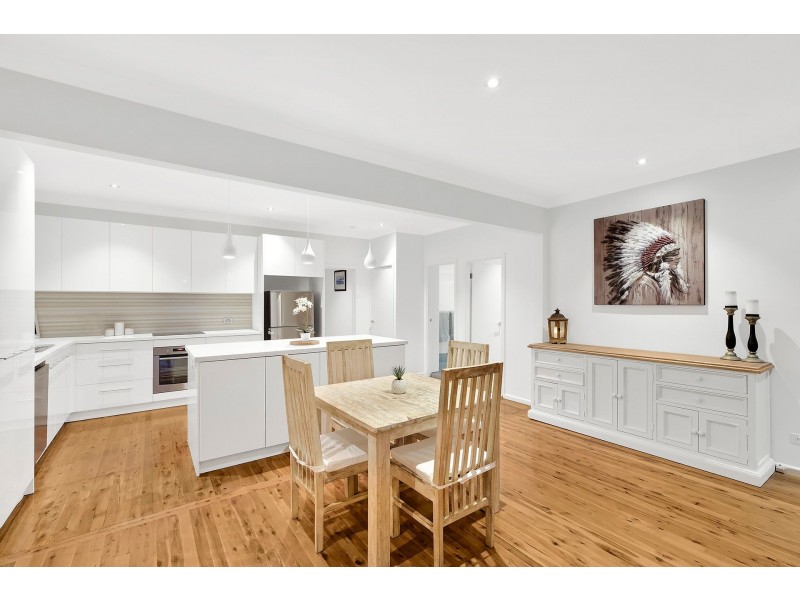 1 Barry Street, Bateau Bay NSW 2261