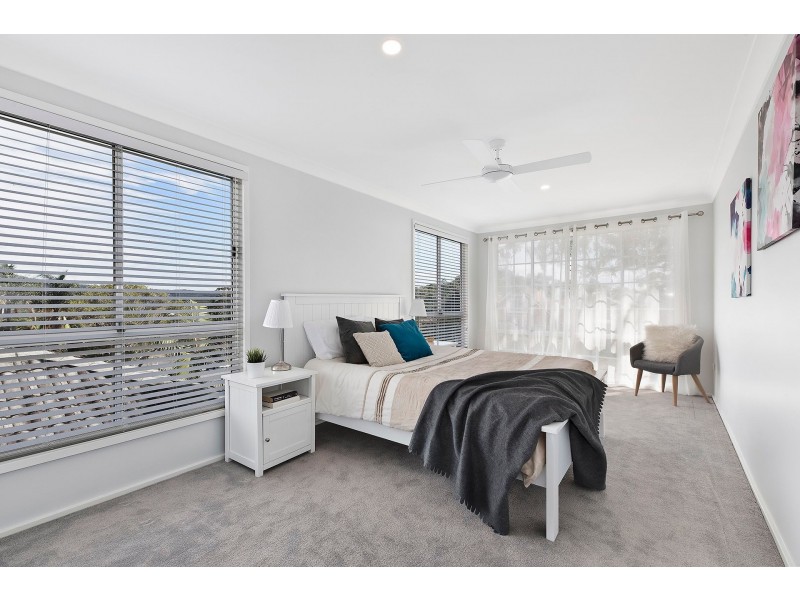 16 Talara Avenue, Bateau Bay NSW 2261