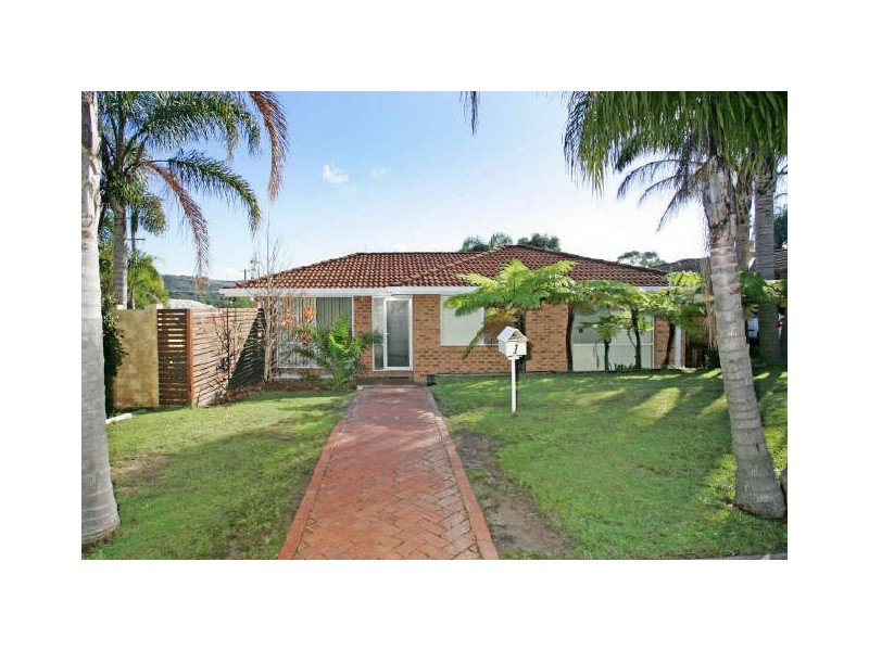 1 Oakhampton Ct, Bateau Bay NSW 2261