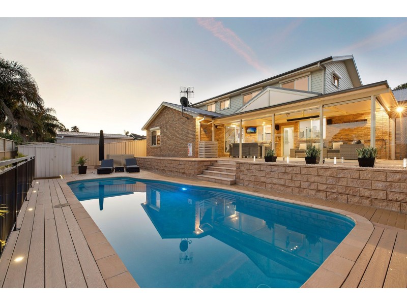 17 Bolton Street, Bateau Bay NSW 2261