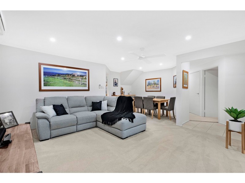 17 Bolton Street, Bateau Bay NSW 2261