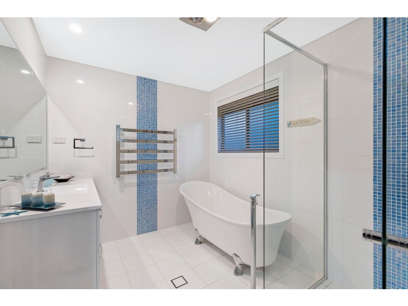 17 Bolton Street, Bateau Bay NSW 2261