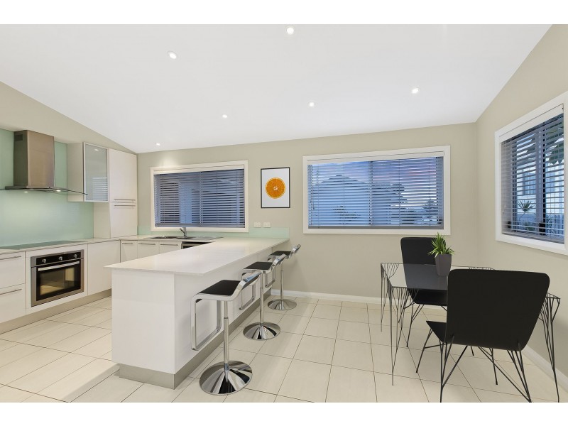 98a Bateau Bay Road, Bateau Bay NSW 2261