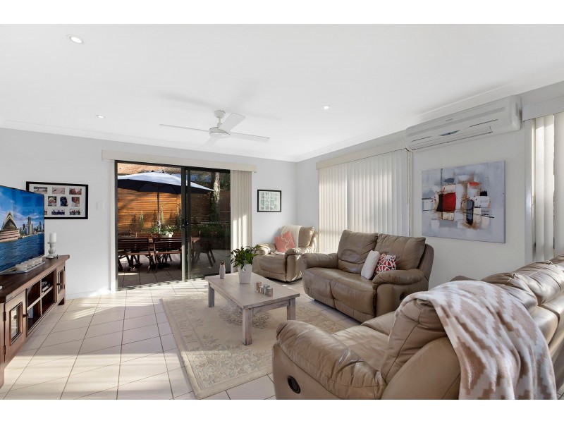 44a Sabrina Avenue, Bateau Bay NSW 2261