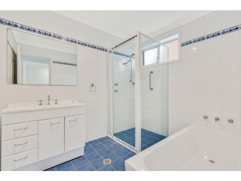3 Pheasant Avenue, Bateau Bay NSW 2261