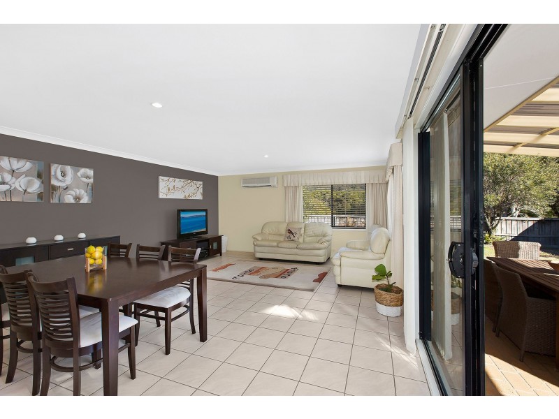 55 Sir Joseph Banks Drive, Bateau Bay NSW 2261