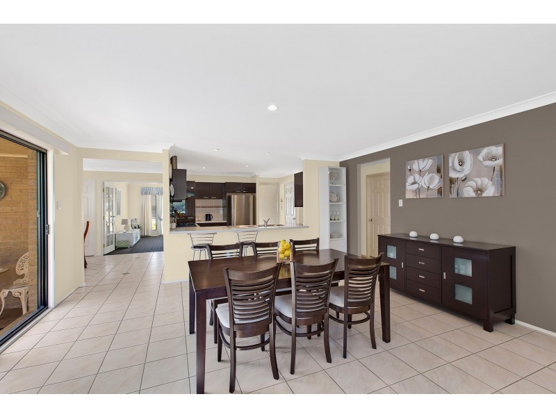 55 Sir Joseph Banks Drive, Bateau Bay NSW 2261