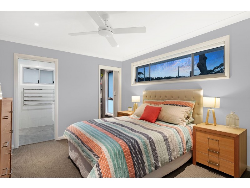 187 Bateau Bay Road, Bateau Bay NSW 2261